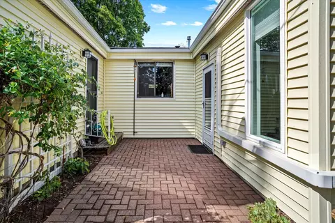 Exterior - 4026 E 24th Ave, Spokane, WA 99223 photo 3 of 10
