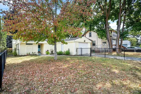 Exterior - 4026 E 24th Ave, Spokane, WA 99223 photo 9 of 10