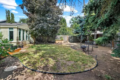 Exterior - 4026 E 24th Ave, Spokane, WA 99223 photo 7 of 10