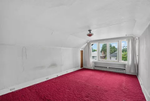 Bedroom - 1118 Everett Ave, Spokane, WA 99207 photo 3 of 8