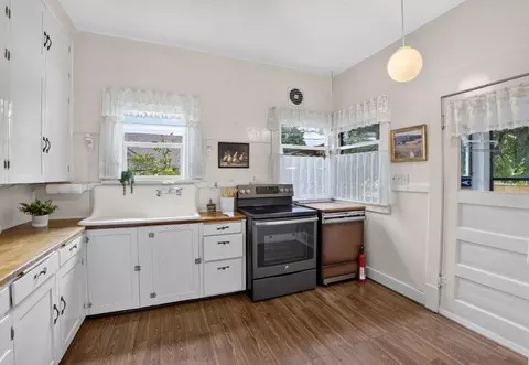 Kitchen - 1118 Everett Ave, Spokane, WA 99207 photo 3 of 3