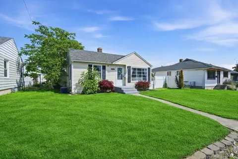 5128 N Belt St, Spokane, WA 99205