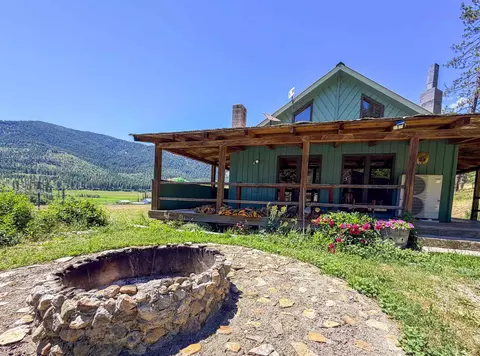 2098 Marble Valley Basin Rd, Addy, WA 99101