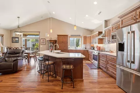 Kitchen - 2106 E Aspen Ln, Spokane, WA 99205 photo 3 of 6