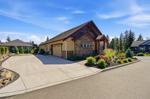 Exterior - 2106 E Aspen Ln, Spokane, WA 99205 photo 3 of 7