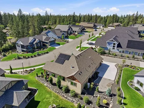 View/Area - 2106 E Aspen Ln, Spokane, WA 99205 photo 4 of 9