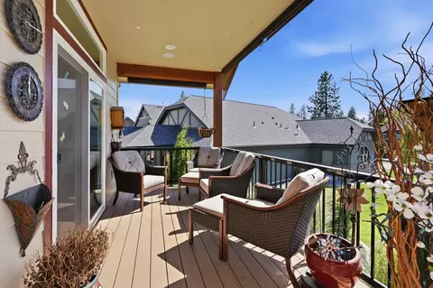 Exterior - 2106 E Aspen Ln, Spokane, WA 99205 photo 5 of 7