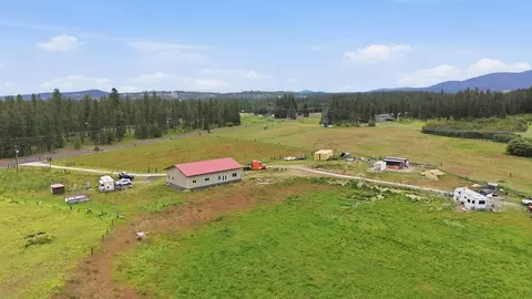 5320 Elk Chattaroy Rd, Chattaroy, WA 99003
