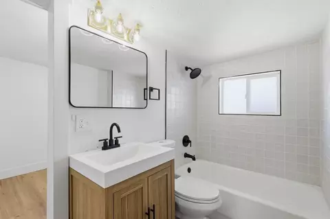 Bath - 2927 E Columbia Ave, Spokane, WA 99208 photo 2 of 2