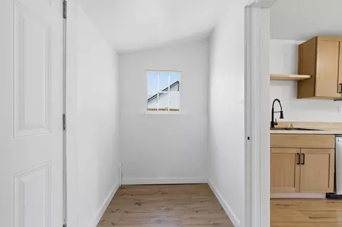 Entry Way - 2927 E Columbia Ave, Spokane, WA 99208 photo 1 of 1