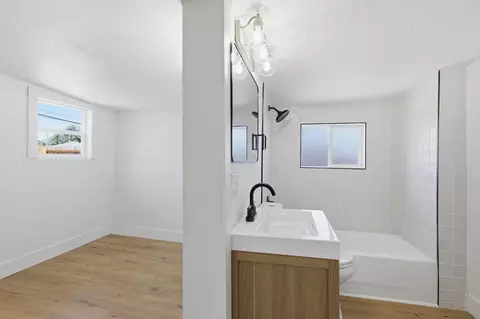 Bath - 2927 E Columbia Ave, Spokane, WA 99208 photo 1 of 2