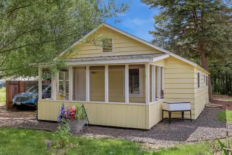 523 N North Ave, Deer Park, WA 99006