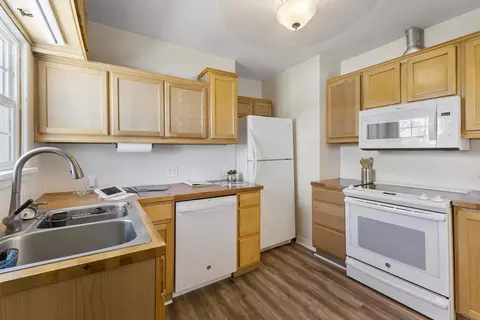 Kitchen - 307 E Hoffman Ave, Spokane, WA 99207 photo 1 of 3