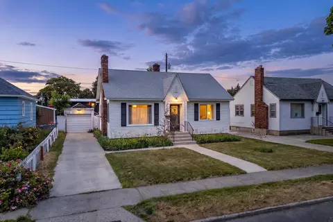 Exterior - 307 E Hoffman Ave, Spokane, WA 99207 photo 3 of 14