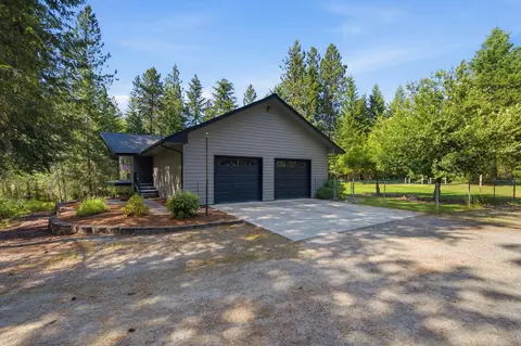 8818 N Ormond Ct, Newman Lake, WA 99025