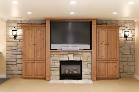 Living - 1505 E Legacy Ln, Spokane, WA 99208 photo 9 of 10