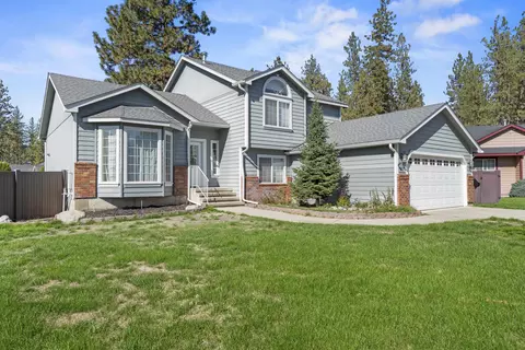 7421 W Lanzce Ct, Nine Mile Falls, WA 99026