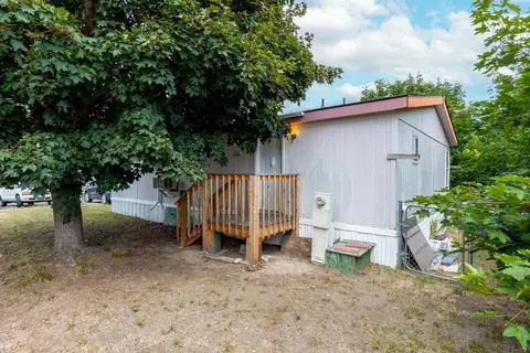 Exterior - 3920 E Center Rd #20, Mead, WA 99021 photo 5 of 5