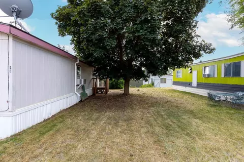 Exterior - 3920 E Center Rd #20, Mead, WA 99021 photo 4 of 5
