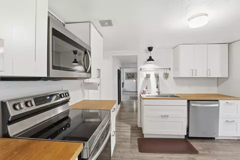 Kitchen - 4519 E 7th Ave, Spokane Valley, WA 99212 photo 3 of 4
