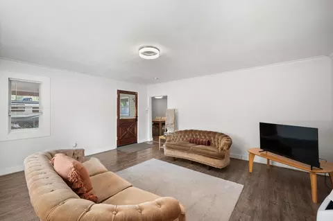 Living - 4519 E 7th Ave, Spokane Valley, WA 99212 photo 3 of 3