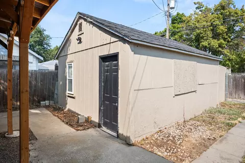 Exterior - 4519 E 7th Ave, Spokane Valley, WA 99212 photo 8 of 10