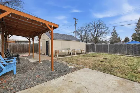Exterior - 4519 E 7th Ave, Spokane Valley, WA 99212 photo 5 of 15