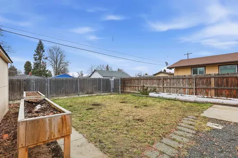 Exterior - 4519 E 7th Ave, Spokane Valley, WA 99212 photo 7 of 15