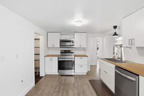 Kitchen - 4519 E 7th Ave, Spokane Valley, WA 99212 photo 2 of 4