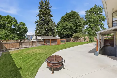 Exterior - 3403 E 22nd Ave, Spokane, WA 99223 photo 7 of 9
