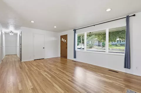 Living - 3403 E 22nd Ave, Spokane, WA 99223 photo 5 of 5
