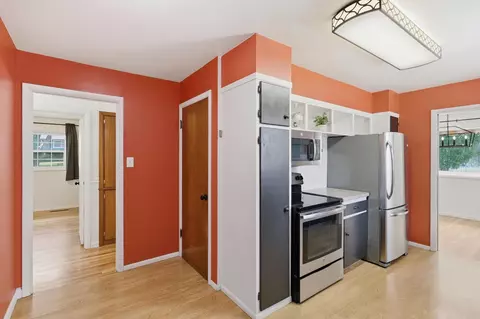 Entry Way - 3403 E 22nd Ave, Spokane, WA 99223 photo 1 of 1