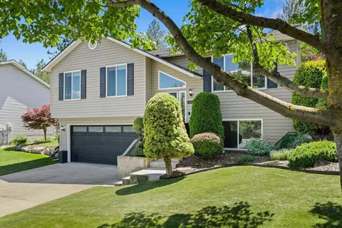 Exterior - 4724 E 15th Ave, Spokane Valley, WA 99212 photo 2 of 13