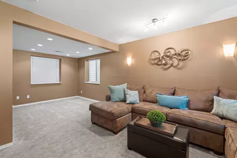 Living - 4724 E 15th Ave, Spokane Valley, WA 99212 photo 4 of 4