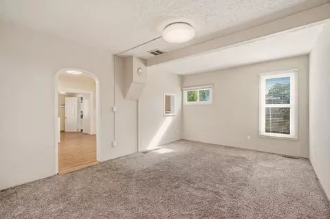 Living - 819 E Sinto Ave, Spokane, WA 99202 photo 3 of 3