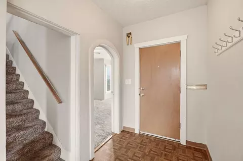 Entry Way - 819 E Sinto Ave, Spokane, WA 99202 photo 1 of 2