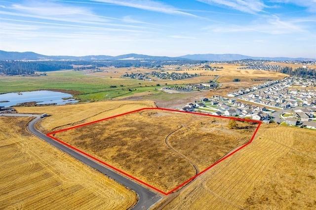14 S Nn S Henry Rd, Greenacres, WA 99016