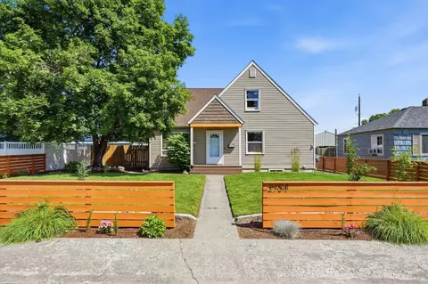 2704 W Queen Ave, Spokane, WA 99205