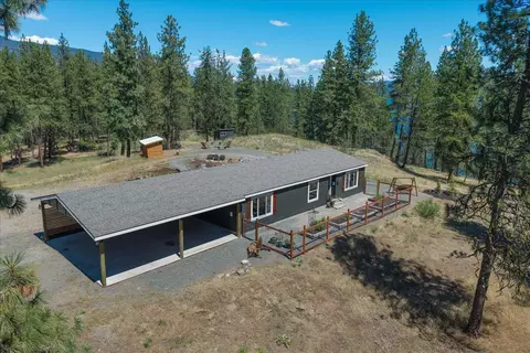 30 Sunrise Ln, Kettle Falls, WA 99141