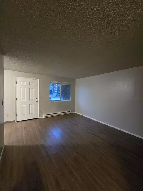 1902 Everett Ave, Spokane, WA 99207 photo 9