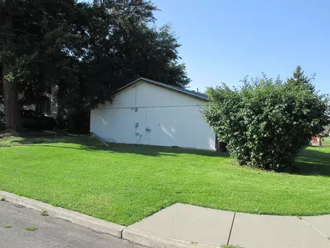 1902 Everett Ave, Spokane, WA 99207 photo 4