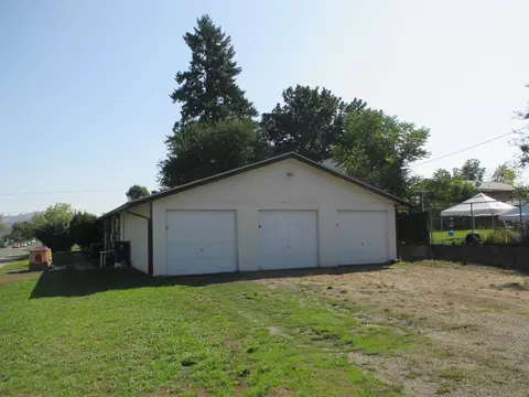 1902 Everett Ave, Spokane, WA 99207 photo 3