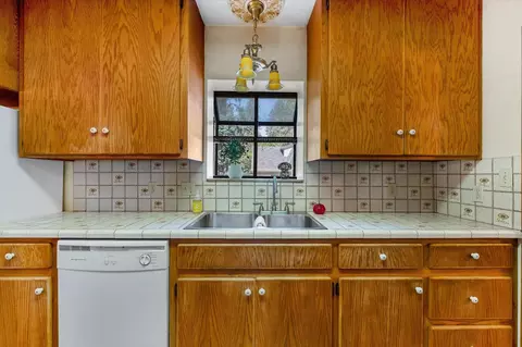 1204 E 18th Ave, Spokane, WA 99203 photo 21
