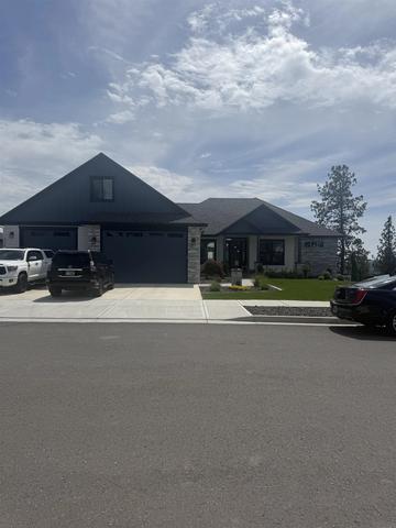4209 W Pine Cliff Dr, Spokane, WA 99208