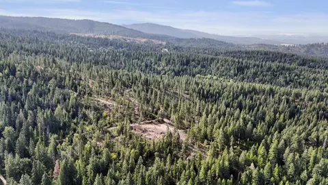 Nnn E Deer Creek Rd, Chattaroy, WA 99003