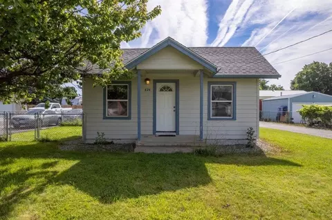 824 N Mamer Ave, Spokane Valley, WA 99216