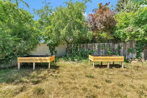 Exterior - 11807 E 16th Ave, Spokane Valley, WA 99206 photo 4 of 10