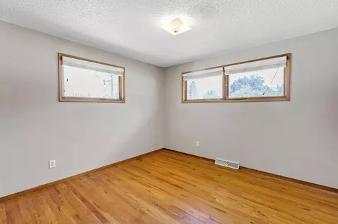 Bedroom - 11807 E 16th Ave, Spokane Valley, WA 99206 photo 4 of 6