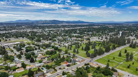 View/Area - 11807 E 16th Ave, Spokane Valley, WA 99206 photo 4 of 7