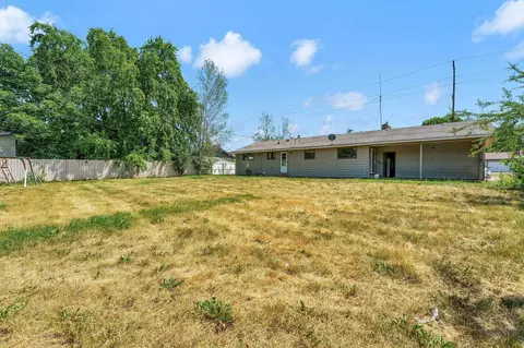 Exterior - 11807 E 16th Ave, Spokane Valley, WA 99206 photo 5 of 10
